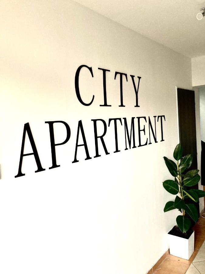 City Apartment Štúrovo 外观 照片