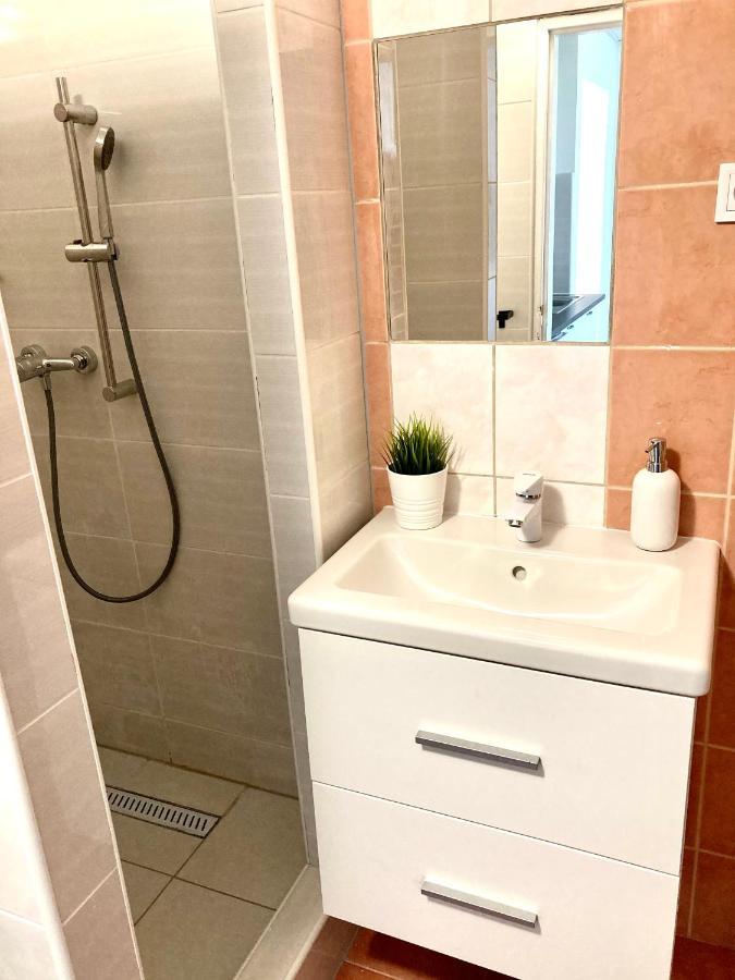 City Apartment Štúrovo 外观 照片