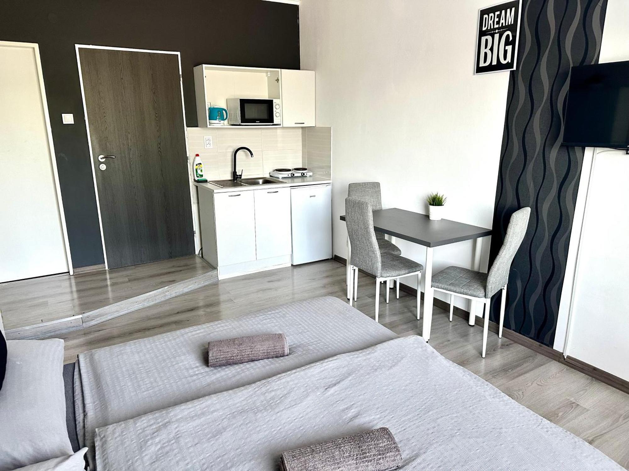 City Apartment Štúrovo 外观 照片